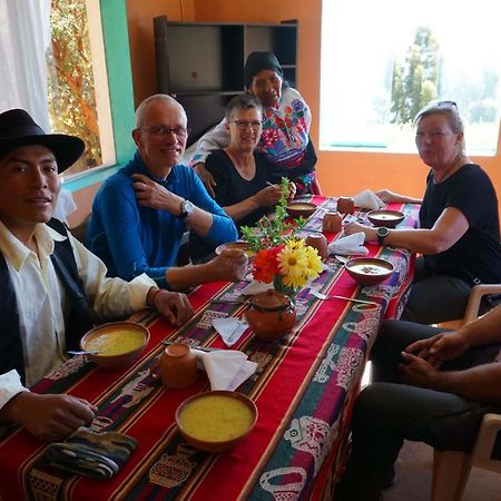 Tikawasi Homestay Comunidad Pueblo Isla Amantani Jose Luis Окосуйо Экстерьер фото