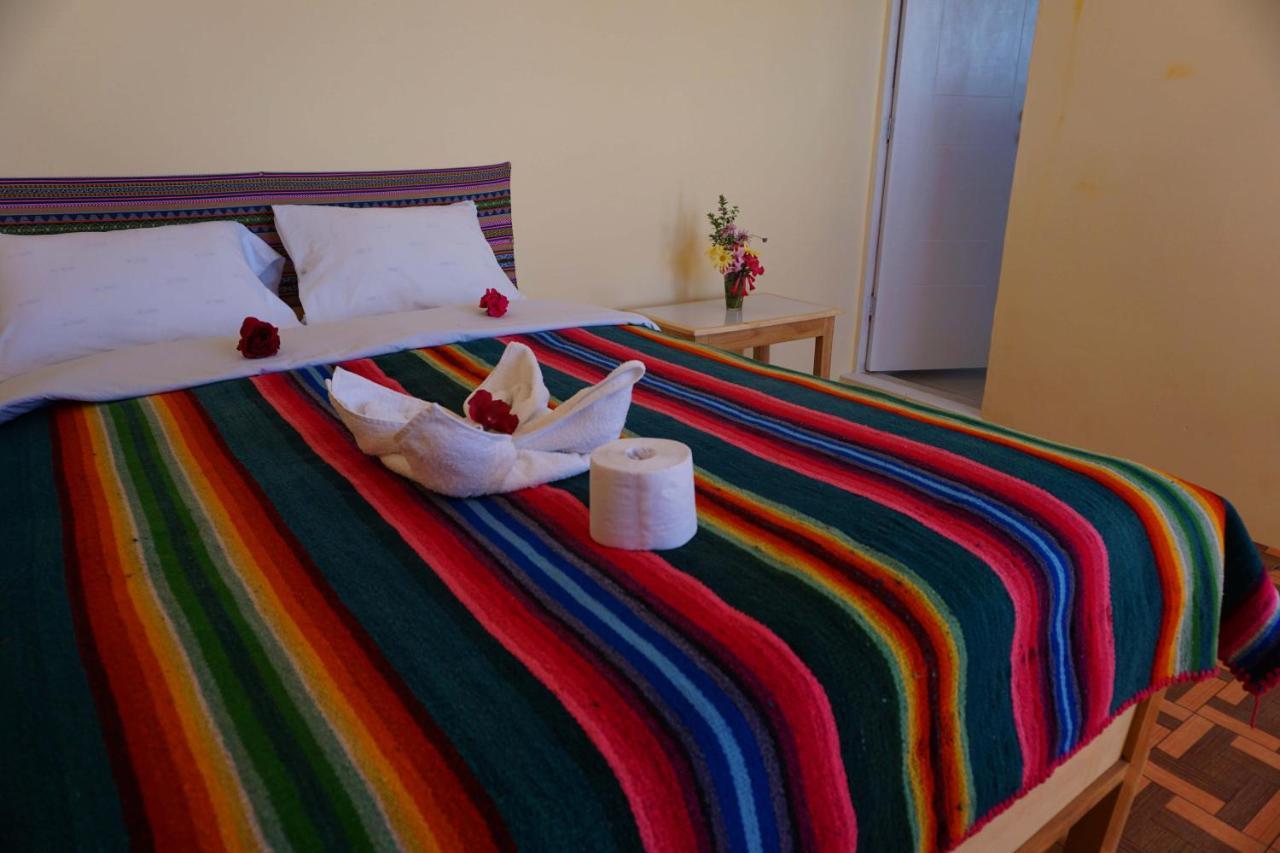 Tikawasi Homestay Comunidad Pueblo Isla Amantani Jose Luis Окосуйо Экстерьер фото