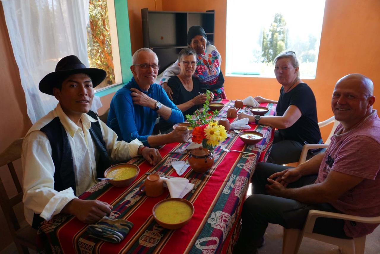 Tikawasi Homestay Comunidad Pueblo Isla Amantani Jose Luis Окосуйо Экстерьер фото